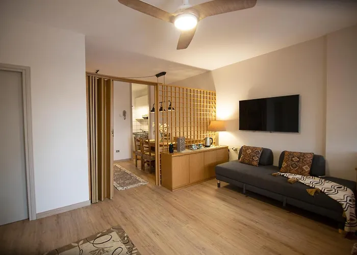 Relax Tra E Parco 아파트